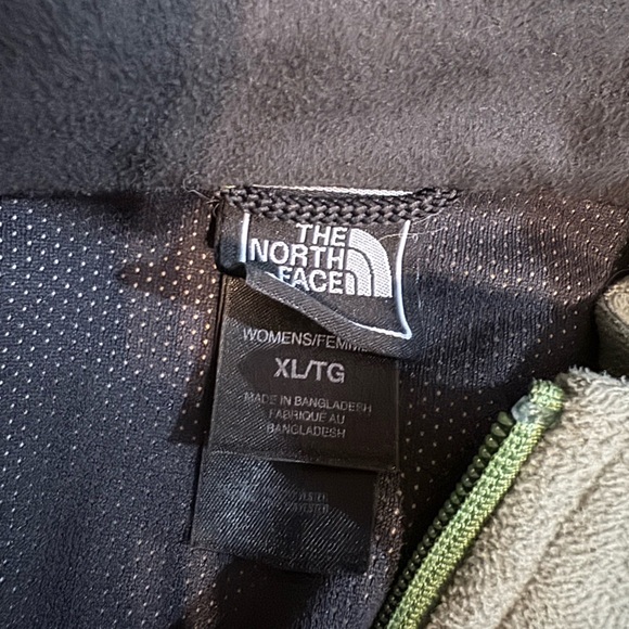 ⭐️ The North Face women’s jacket size XL - Picture 6 of 6